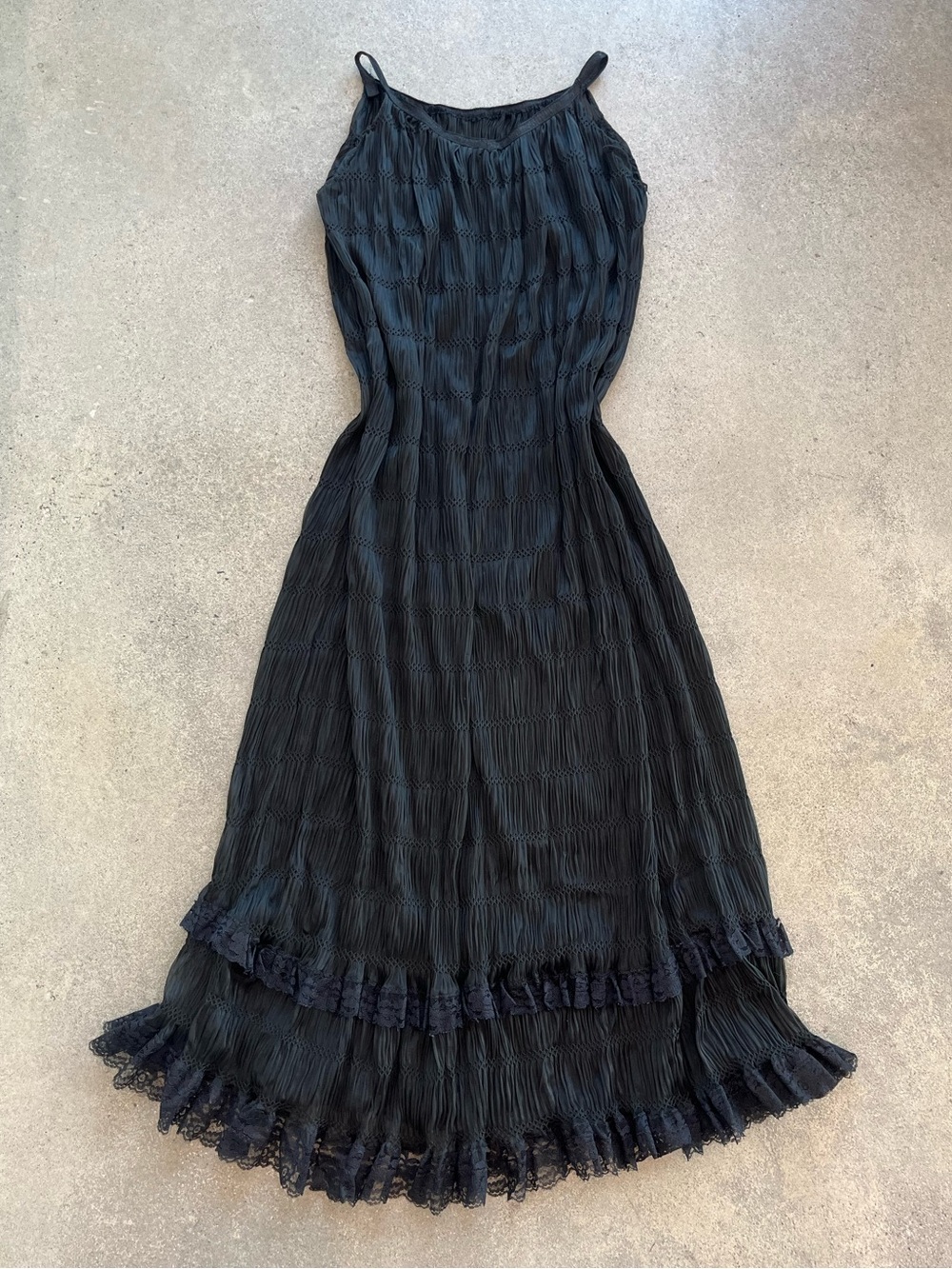 Black Sheer Pleated Maxi Dress Spaghetti Strap Lace Hem Crinkle Texture Boho M